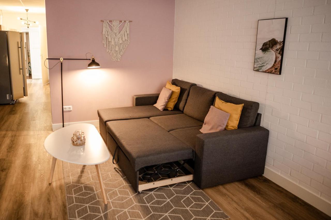Ruim Appartement In Centrum แยร์เซเก ภายนอก รูปภาพ