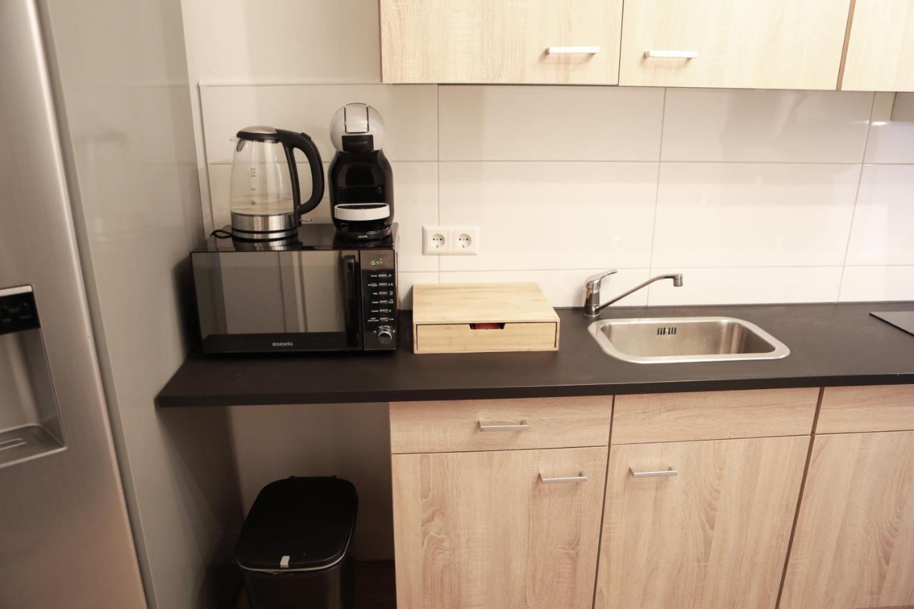 Ruim Appartement In Centrum แยร์เซเก ภายนอก รูปภาพ