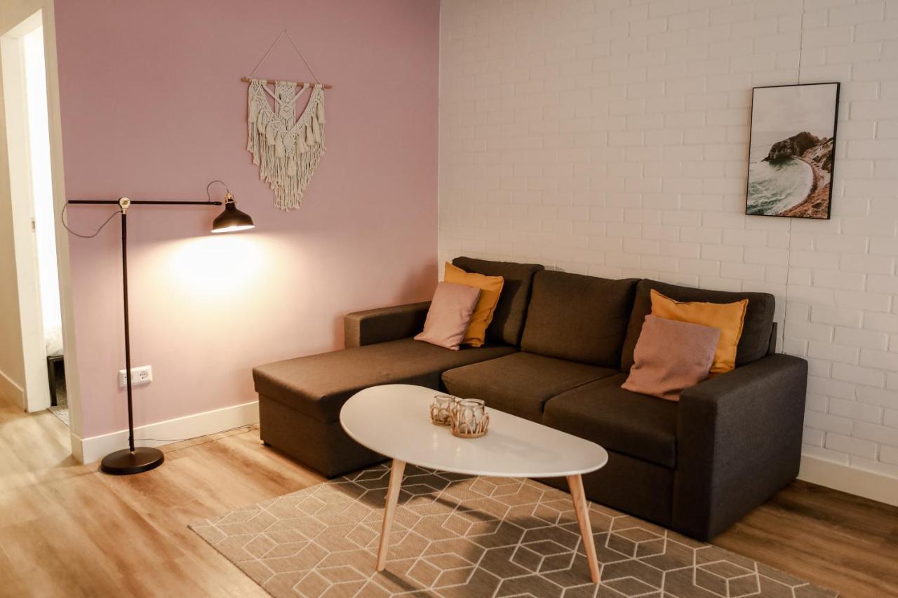 Ruim Appartement In Centrum แยร์เซเก ภายนอก รูปภาพ